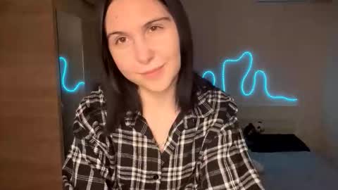 Emi online show from February 2026 04:44:01 PM