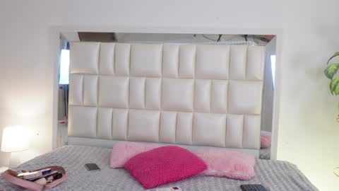   online show from February 2025 04:36:02 AM