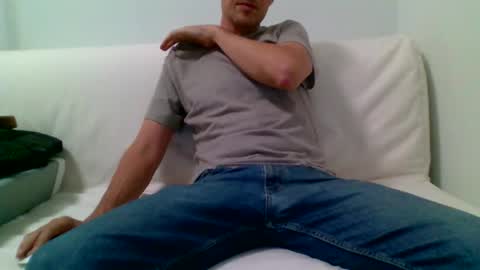 aragon9999 online show from October 2025 08:04:01 PM