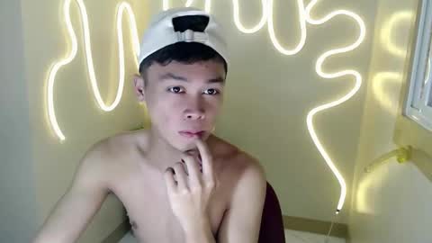 Snapshot of archie_moreno chatting on January 2026 05:51:02 PM ARCHIE online show from January 2026 05:51:02 PM