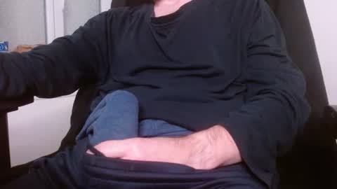 Snapshot of arekusan6 chatting on December 2024 03:33:02 PM Arek online show from December 2024 03:33:02 PM