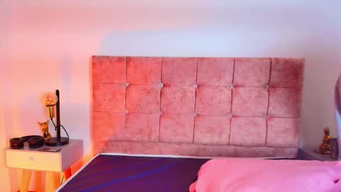 Snapshot of ares_alpha chatting on September 2025 12:18:02 PM Ares Alpha online show from September 2025 12:18:02 PM