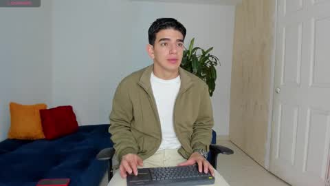 Snapshot of ares_johnsonn chatting on October 2025 11:45:02 AM Ares online show from October 2025 11:45:02 AM
