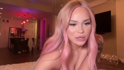 Snapshot of ari_02 chatting on July 2026 03:11:02 AM Ari online show from July 2026 03:11:02 AM