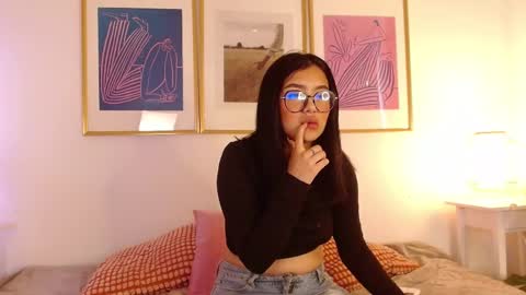 Snapshot of ari_rose_dh chatting on March 2026 11:48:02 AM ARI online show from March 2026 11:48:02 AM