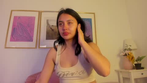 Snapshot of ari_rose_dh chatting on April 2026 11:40:02 AM ARI online show from April 2026 11:40:02 AM