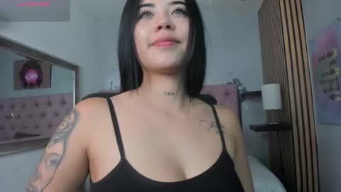 Snapshot of aria__monroe chatting on March 2026 10:32:02 AM aria__monroe online show from March 2026 10:32:02 AM