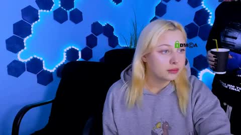 Snapshot of aria_blaze_ chatting on March 2026 09:34:02 AM aria_blaze_ online show from March 2026 09:34:02 AM