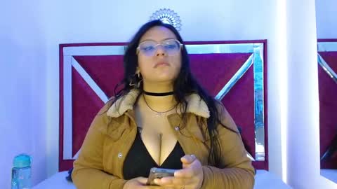 Snapshot of aria_cloud69 chatting on October 2025 12:18:02 PM aRIA online show from October 2025 12:18:02 PM