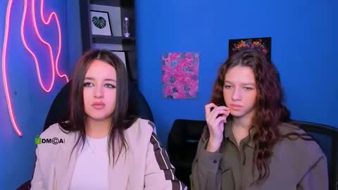 Snapshot of aria_glow chatting on March 2026 01:39:02 PM Aria online show from March 2026 01:39:02 PM