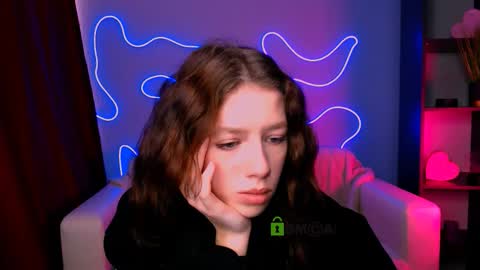 Snapshot of aria_glow chatting on March 2026 11:13:01 AM Aria online show from March 2026 11:13:01 AM