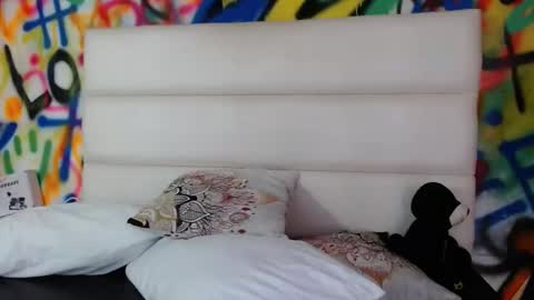 aria online show from December 2024 12:01:02 PM