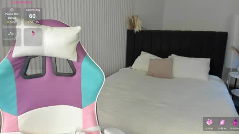 Snapshot of aria_mila chatting on June 2026 03:08:02 AM aria_mila online show from June 2026 03:08:02 AM