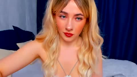 aria_montclair online show from April 2026 05:07:01 AM