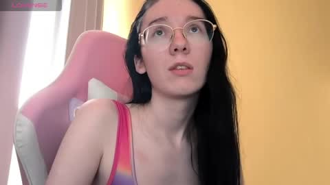 Snapshot of aria_mur_ chatting on April 2026 06:19:01 AM Aria online show from April 2026 06:19:01 AM