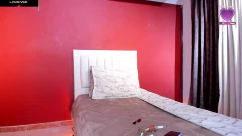 ariaana_ online show from March 2026 12:42:01 PM