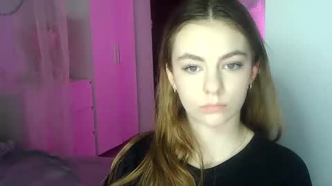 AriaCreazy online show from December 2024 03:25:02 PM