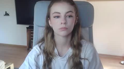 AriaCreazy online show from October 2025 09:19:02 AM