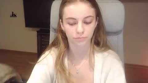 AriaCreazy online show from October 2025 08:21:02 PM