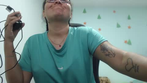 ...Ariana... online show from January 2025 05:18:01 PM