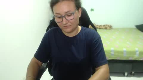 ...Ariana... online show from February 2025 06:02:01 PM