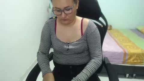 ...Ariana... online show from February 2025 07:09:01 PM