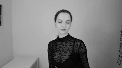 Ariadna online show from March 2026 10:46:01 PM