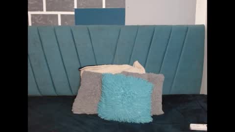 Snapshot of ariadnett_1 chatting on April 2026 05:18:01 PM Adri online show from April 2026 05:18:01 PM