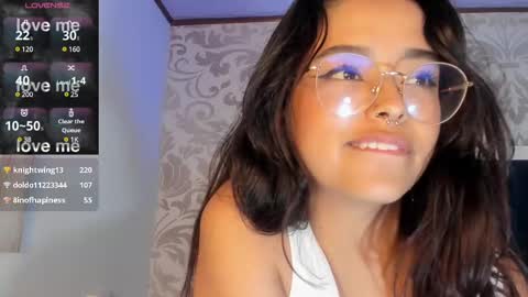 Snapshot of ariana_pierce chatting on December 2024 10:43:01 PM Ariana online show from December 2024 10:43:01 PM