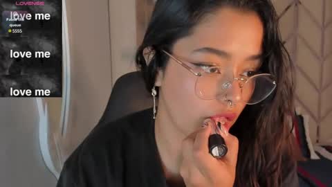 Snapshot of ariana_pierce chatting on December 2024 08:44:01 PM Ariana online show from December 2024 08:44:01 PM