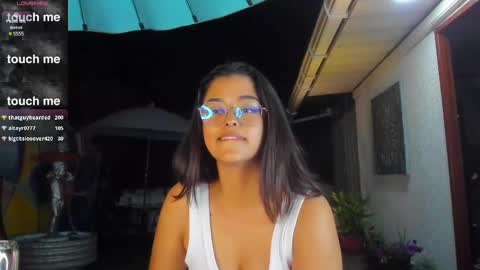 Snapshot of ariana_pierce chatting on December 2024 03:07:01 AM Ariana online show from December 2024 03:07:01 AM