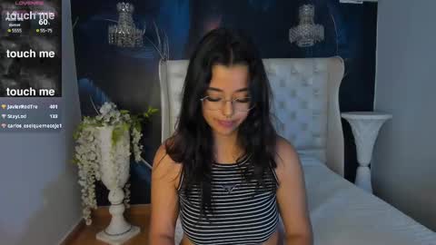 Snapshot of ariana_pierce chatting on December 2024 09:38:02 AM Ariana online show from December 2024 09:38:02 AM