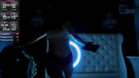 Snapshot of ariana_pierce chatting on January 2025 06:35:01 AM Ariana online show from January 2025 06:35:01 AM