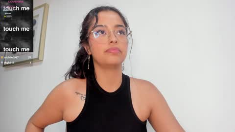 Snapshot of ariana_pierce chatting on January 2025 08:22:01 AM Ariana online show from January 2025 08:22:01 AM