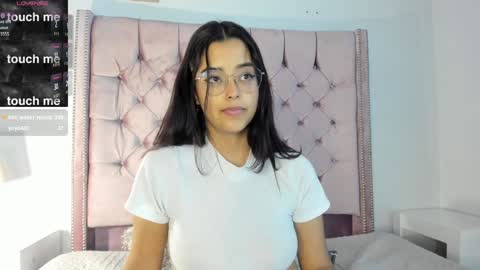 Snapshot of ariana_pierce chatting on February 2025 07:59:01 AM Ariana online show from February 2025 07:59:01 AM