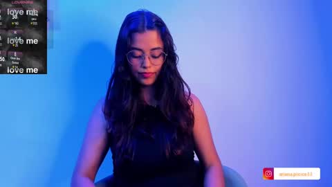 Snapshot of ariana_pierce chatting on March 2025 05:00:02 AM Ariana online show from March 2025 05:00:02 AM