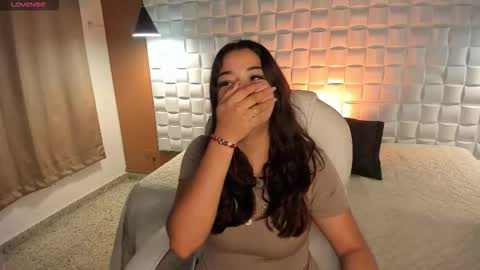 Snapshot of ariana_pierce chatting on September 2025 01:16:02 PM Ariana online show from September 2025 01:16:02 PM