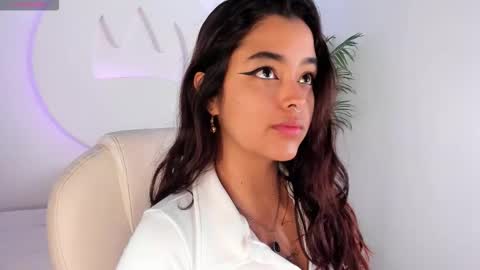 Snapshot of ariana_pierce chatting on October 2025 12:34:02 PM Ariana online show from October 2025 12:34:02 PM