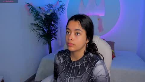 Snapshot of ariana_pierce chatting on November 2025 12:18:02 PM Ariana online show from November 2025 12:18:02 PM