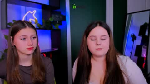 arianaa_cat online show from March 2026 06:42:02 PM