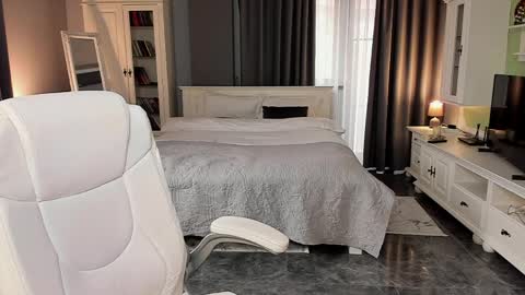 Ana online show from April 2026 02:58:01 PM