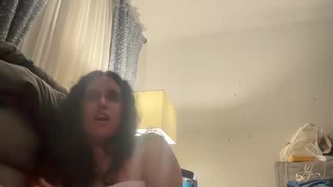 Snapshot of ariawestlove chatting on February 2025 04:26:02 AM Aria online show from February 2025 04:26:02 AM