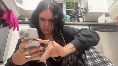 Snapshot of ariawestlove chatting on March 2025 04:17:02 AM Aria online show from March 2025 04:17:02 AM