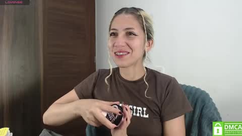 Ari Bunnie  online show from May 2026 03:25:02 AM