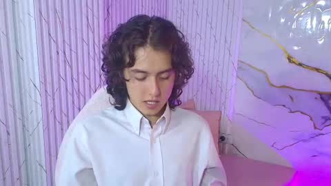  ARIEL  online show from April 2026 07:14:01 PM