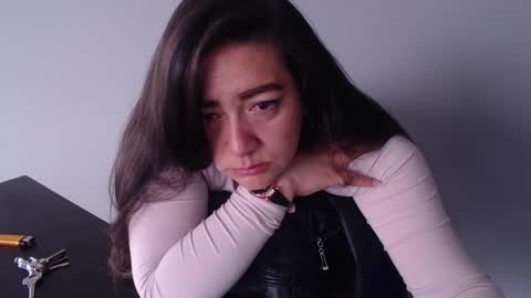 Arielle online show from December 2024 07:33:01 PM