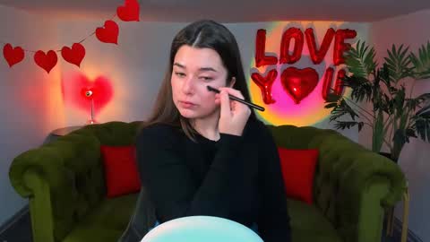 Ari online show from March 2025 08:21:02 PM