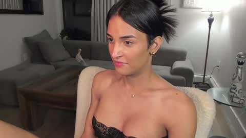 Aria online show from June 2026 02:53:01 AM