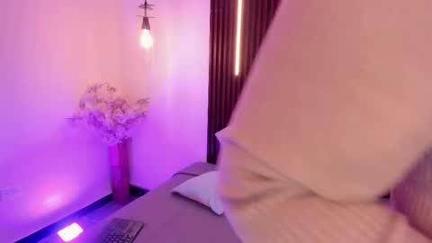  Arianna  online show from March 2026 02:02:02 PM