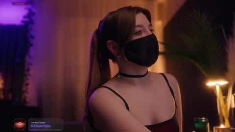 Snapshot of arima_ss chatting on November 2025 12:40:02 PM Arina online show from November 2025 12:40:02 PM